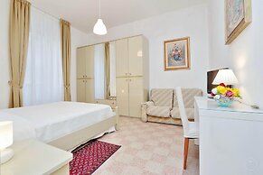 Authentic Family Apartment