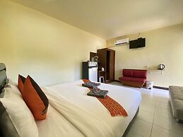 Everest Resort