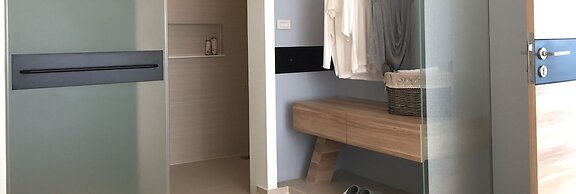 Luxury Beachfront Condo Hua Hin