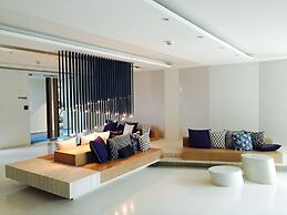 Luxury Beachfront Condo Hua Hin