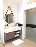 Luxury Beachfront Condo Hua Hin