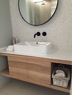 Luxury Beachfront Condo Hua Hin