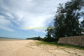 Luxury Beachfront Condo Hua Hin