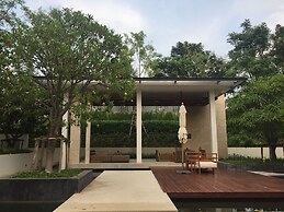 Luxury Beachfront Condo Hua Hin