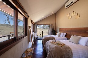 Turon Gates - Mountain Retreat