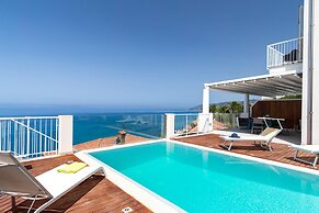 Villas d'Orlando - with private pool and sea view