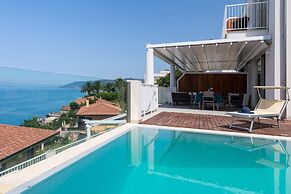Villas d'Orlando - with private pool and sea view