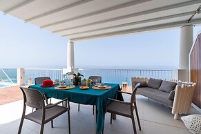 Villas d'Orlando - with private pool and sea view