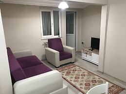 Karabina Eylül Apart