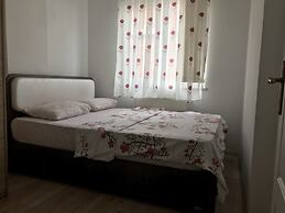 Karabina Eylül Apart