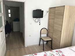 Karabina Eylül Apart