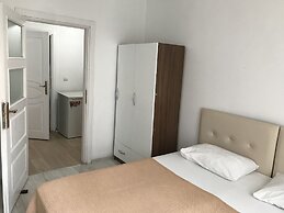 Karabina Eylül Apart