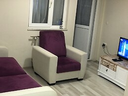 Karabina Eylül Apart