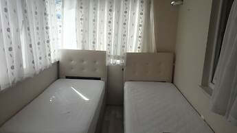 Karabina Eylül Apart