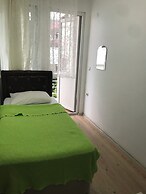 Karabina Eylül Apart