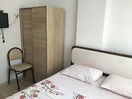 Karabina Eylül Apart