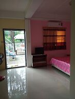 Chomlay Restaurant & Room for Rent