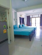 Chomlay Restaurant & Room for Rent