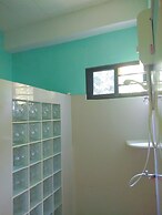 Chomlay Restaurant & Room for Rent