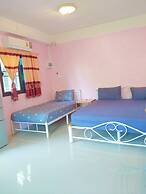 Chomlay Restaurant & Room for Rent