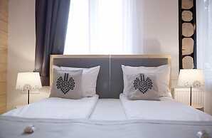 Villa 11 Folk & Design