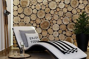 Villa 11 Folk & Design