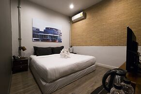 Iron32 Hotel