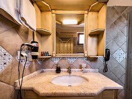 The Olive Tree Studios - Adults Only