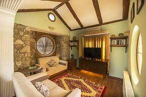 The Olive Tree Studios - Adults Only