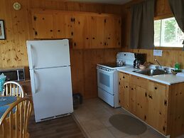 Knotty Pine Cottages