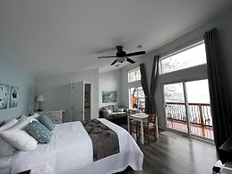 Knotty Pine Cottages