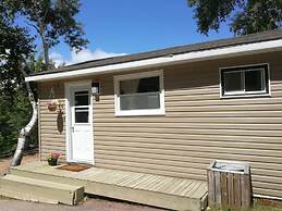 Knotty Pine Cottages