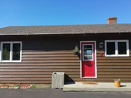 Knotty Pine Cottages