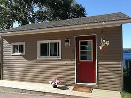 Knotty Pine Cottages