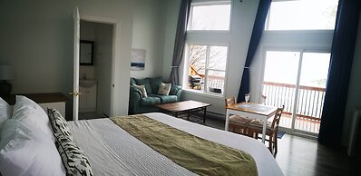 Knotty Pine Cottages