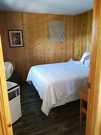 Knotty Pine Cottages