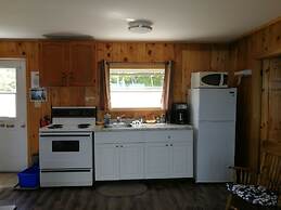 Knotty Pine Cottages