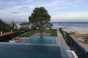 Baan Thew Talay Blue Sapphire