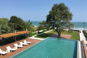 Baan Thew Talay Blue Sapphire