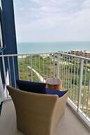 Baan Thew Talay Blue Sapphire