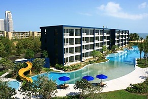 Baan Thew Talay Blue Sapphire