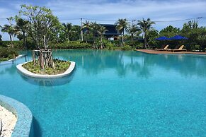 Baan Thew Talay Blue Sapphire