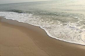 Baan Thew Talay Blue Sapphire