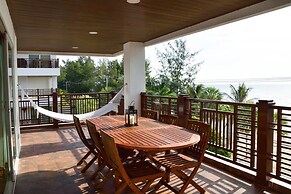 The Beach Palace 2BR Luxury Beachfront