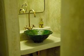Riad Tzarra