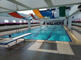 Cha-Am Grand Condotel