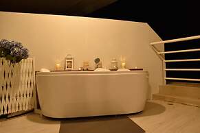 Sandy Beach Condo 15E