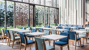 Holiday Inn Express Bangkok Soi Soonvijai by IHG