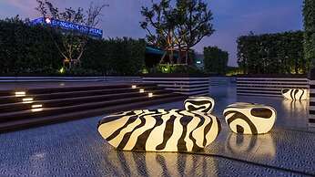 Holiday Inn Express Bangkok Soi Soonvijai by IHG