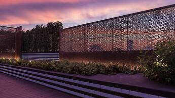 Holiday Inn Express Bangkok Soi Soonvijai by IHG